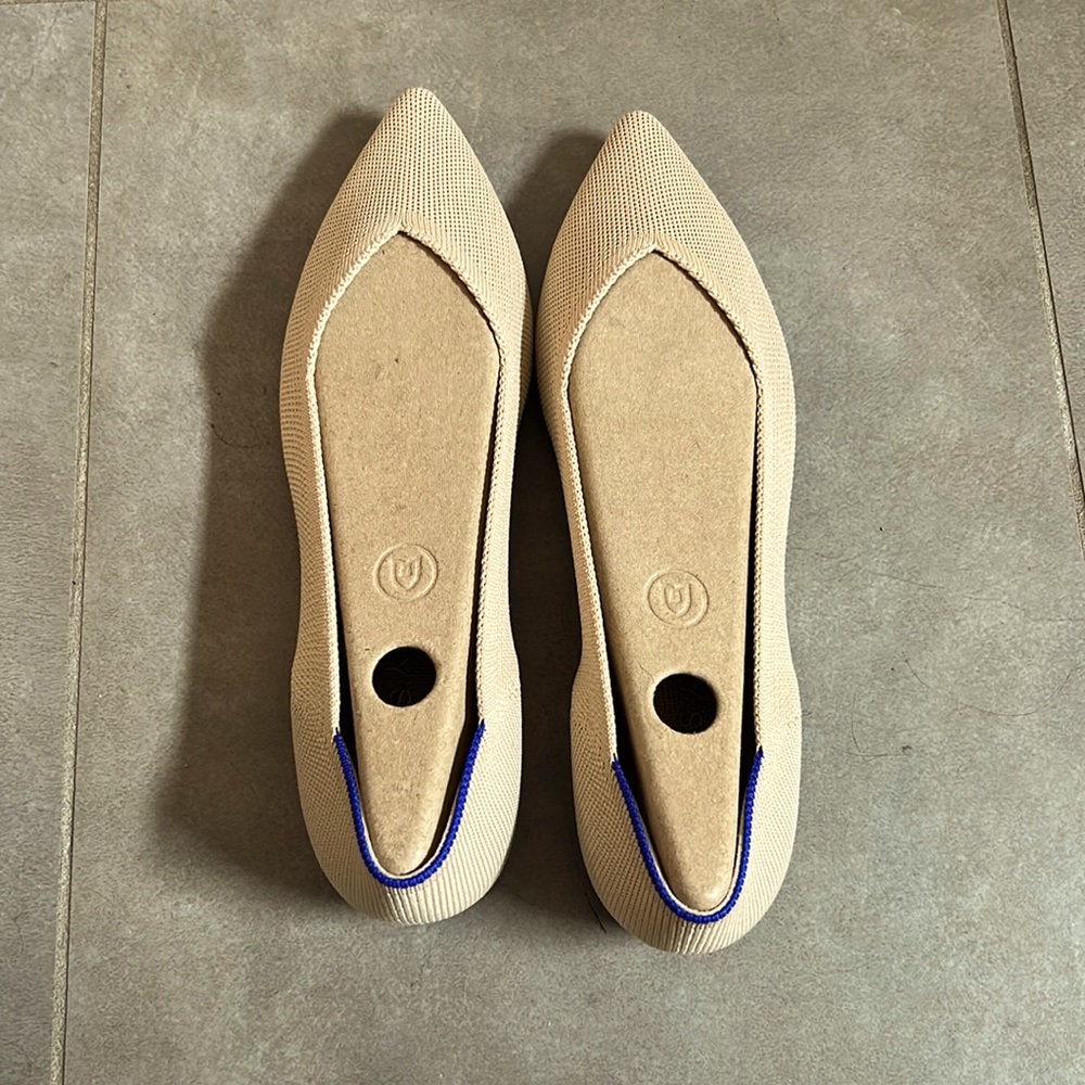 Rothy’s Points Ecru 8.5 - new, never worn, original box, nwt